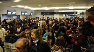 Intenso movimiento en Aeroparque por el inicio de las vacaciones de invierno