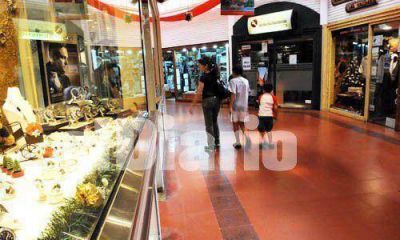 Resurge un proyecto para que los shoppings cierren los domingos