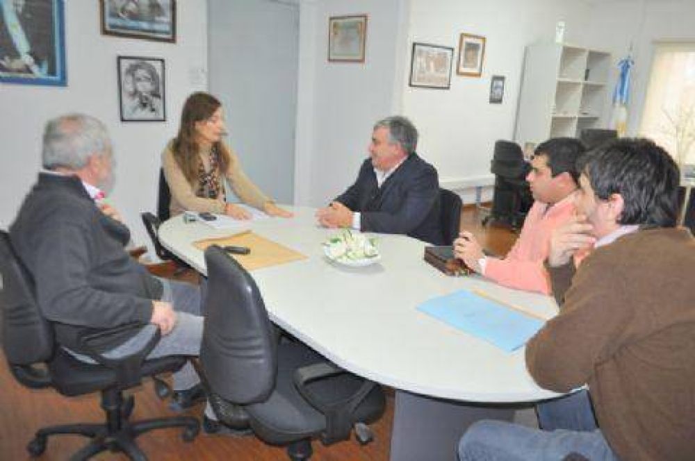 Hist�rico acuerdo del PAMI con el Estado municipal