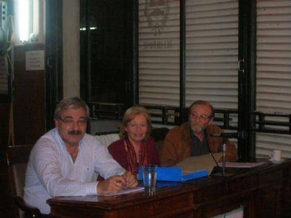 Edgardo Burgos: �En pol�tica cuando uno confunde el adversario, el error que se comete es irreparable�
