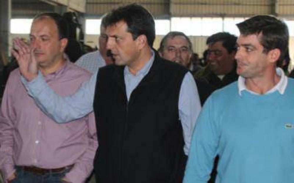 Massa en Tres Arroyos: "Hay que discutir sobre inseguridad e inflaci�n con propuestas"