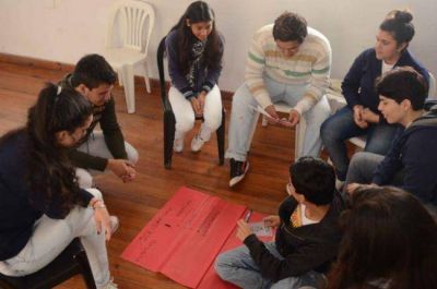 Se iniciaron los talleres del programa �J�venes Solidarios 2013�
