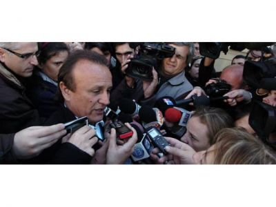 Del Sel dijo que, al sumarse al kirchnerismo, Obeid "se carga la mochila de los corruptos"
