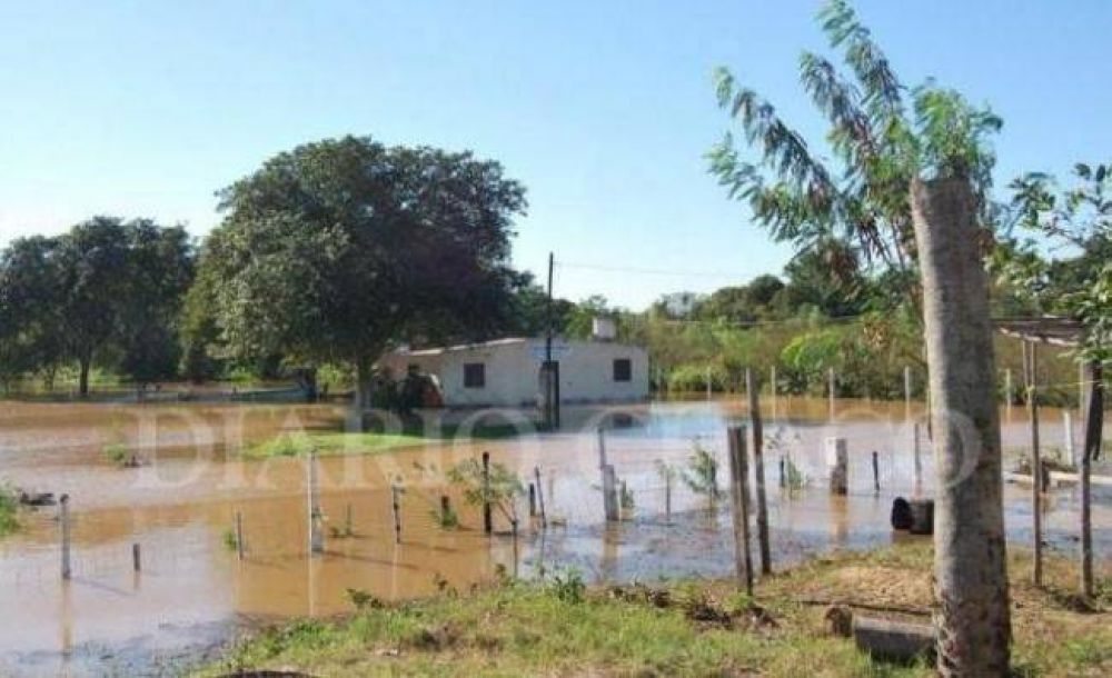 A pesar de que el Paran� baj�, 1812 personas todav�a no regresaron a su hogar