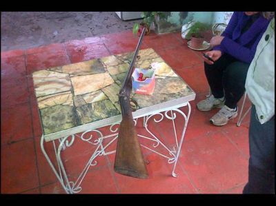 La polic�a localiz� otro cami�n de Waigel y secuestr� un arma de fuego