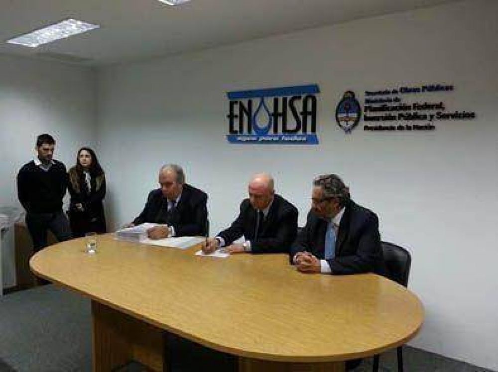 M�s de $156 millones para obras de provisi�n de agua