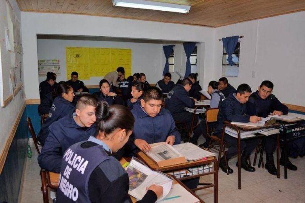 Abren inscripciones para las Escuelas de Polic�a