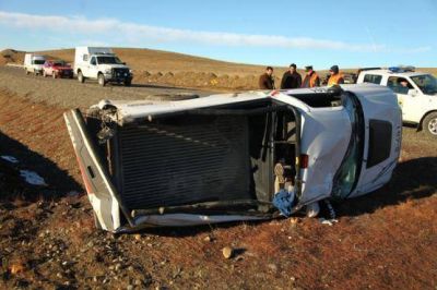 Un muerto y un herido fue el saldo de un vuelco fatal