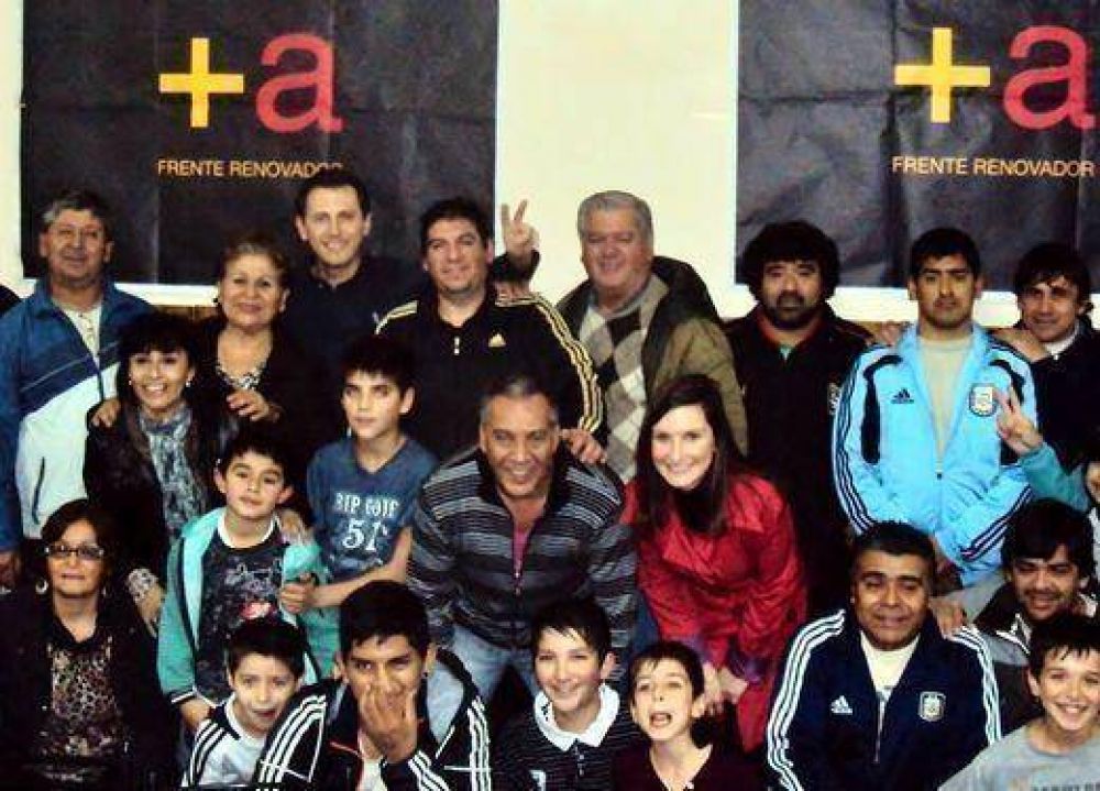 Mart�n Jofr� particip� de un encuentro en el Club Loma Hermosa