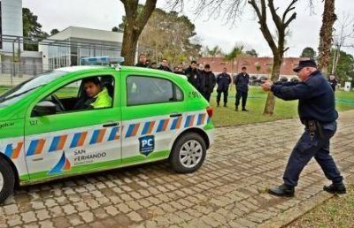 El nuevo personal de las Patrullas de San Fernando se entrena en t�cnicas policiales 