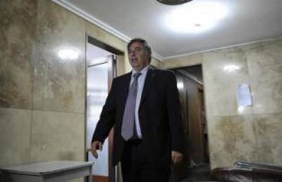"No existe hip�tesis jur�dica v�lida y se cre� un montaje de p�sima calidad para fines pol�ticos"
