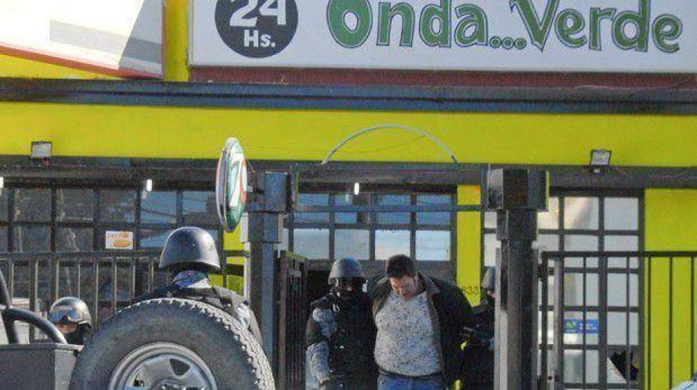Matan de tres disparos a un hombre afuera de Ventarr�n