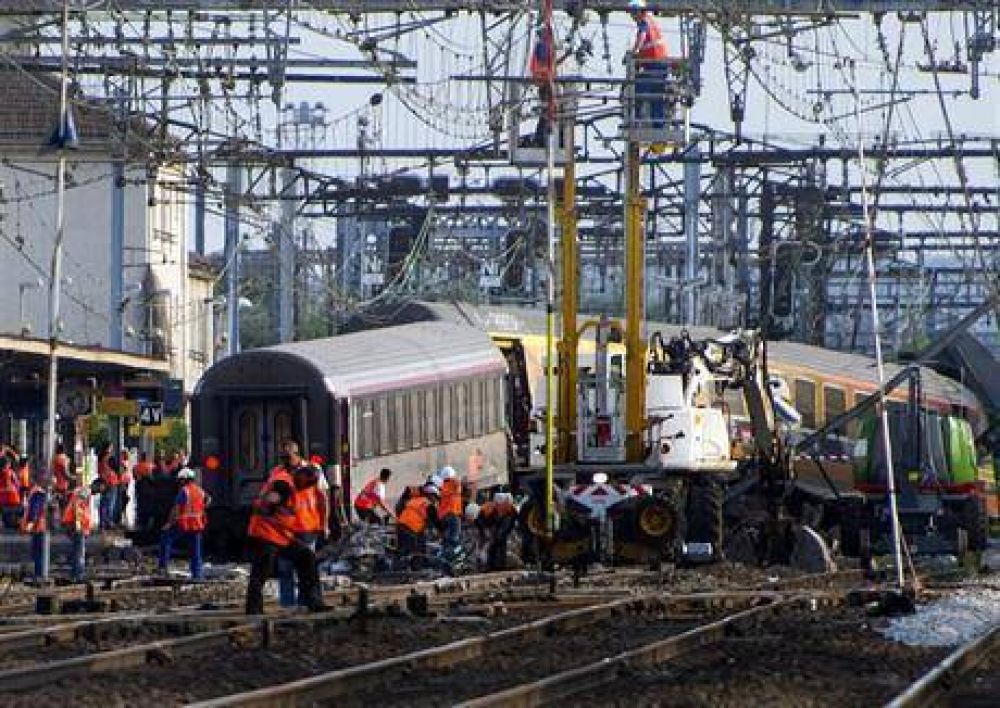 En la tragedia, Francia encuentra consuelo en sus servicios de emergencia