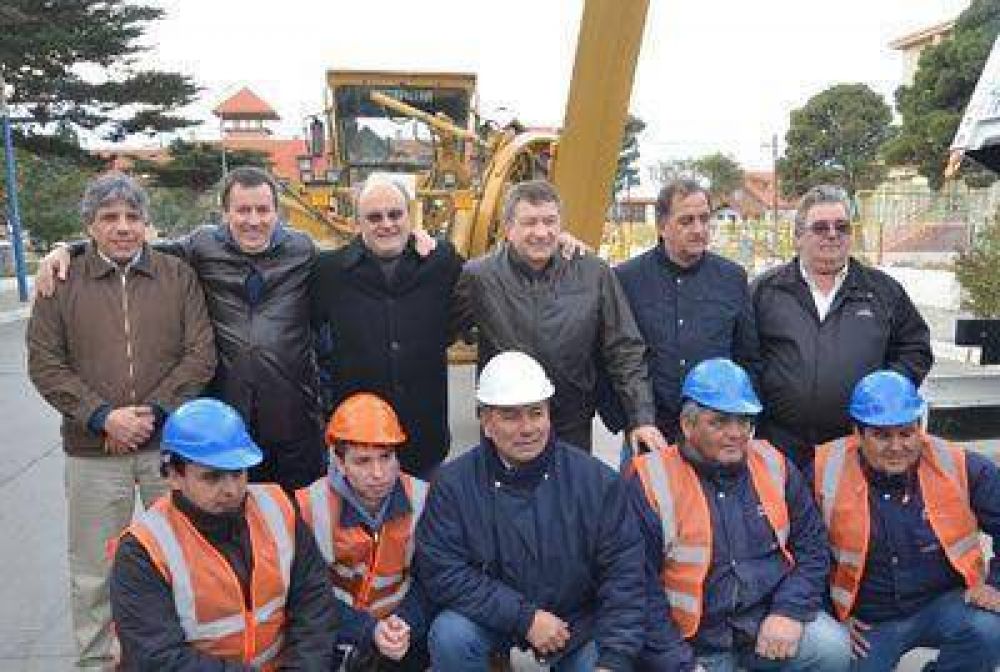 Yauhar: "Permitir�n mejorar la producci�n y la calidad de vida de los vecinos"