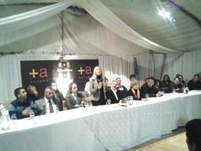 Presentaron la lista oficial de candidatos del Frente Renovador de Florencio Varela