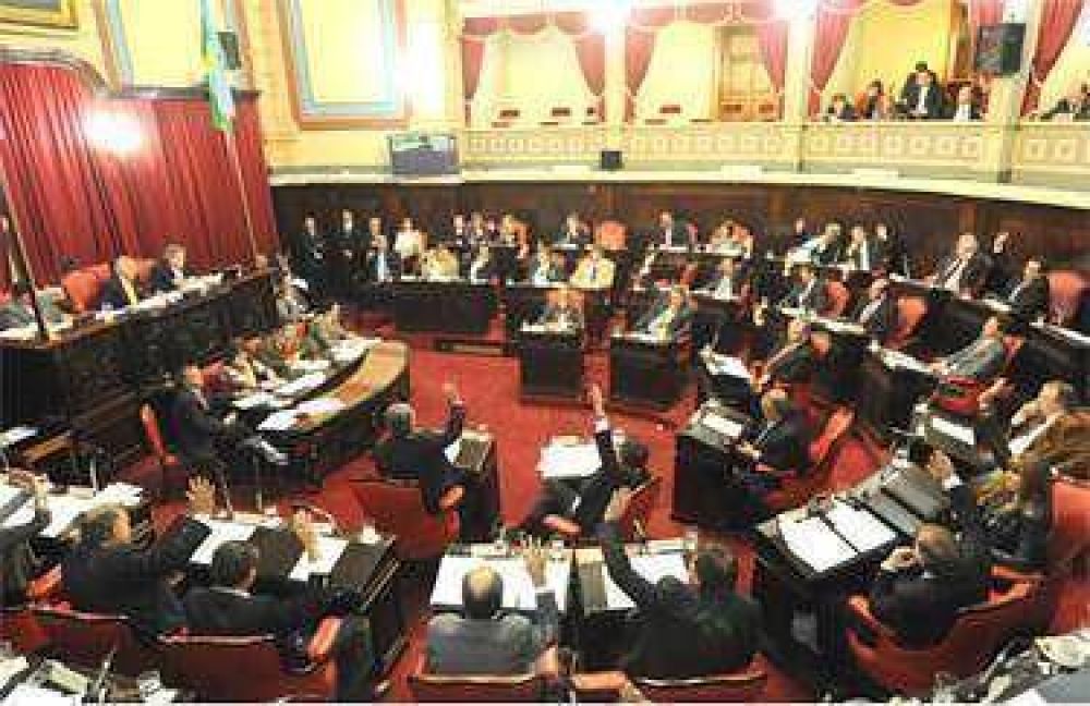 Deportistas peronenses fueron distinguidos por el Senado bonaerense