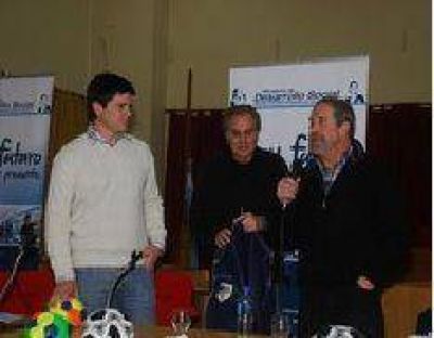 Se realiz� la charla sobre la preparaci�n del futbol infanto juvenil