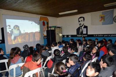 Comenz� cine vacacional para ni�os