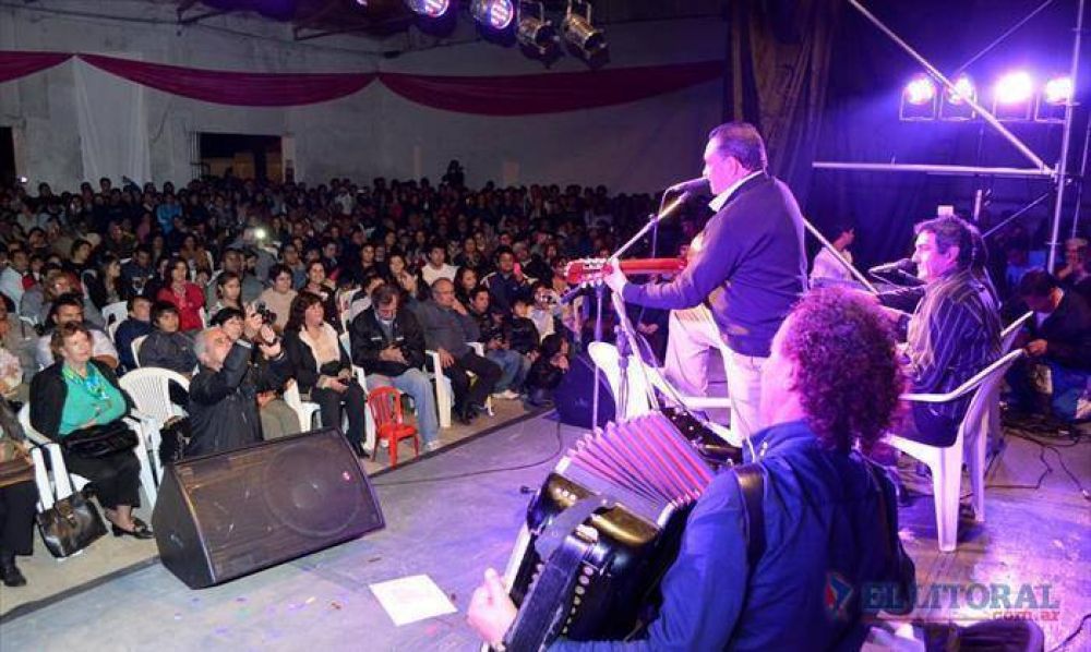 El chamam� de Mario Bofill marc� el cierre multitudinario de la Feria del Libro