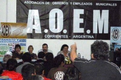 Entre reclamos salariales, la Aoem dirime sus diferencias