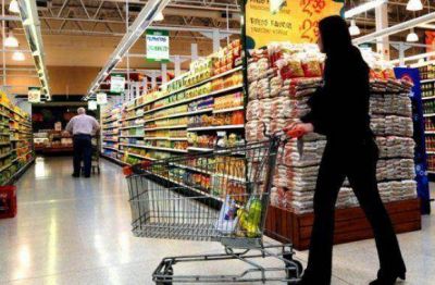 Denuncian fuerte remarcaci�n en productos por fuera de los precios congelados