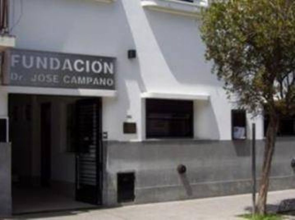 Propuesta de t�teres, payasos y narraci�n, en la Campano
