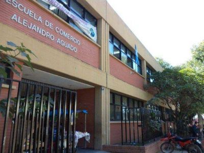 Inauguran un anfiteatro en plena campa�a
