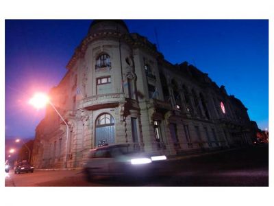 Edificios y oficinas p�blicas, obligados a ahorrar agua y energ�a