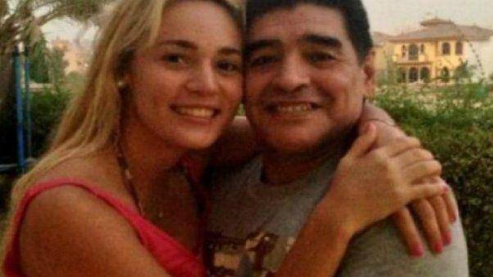 Esc�ndalo con Maradona en el festejo de cumplea�os de Roc�o Oliva