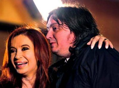 Cristina abuela: explot� el Facebook de la Presidenta y hay chicanas en Twitter
