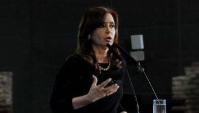 CFK, a Techint: "No me voy de vacaciones" para inaugurar la nueva planta