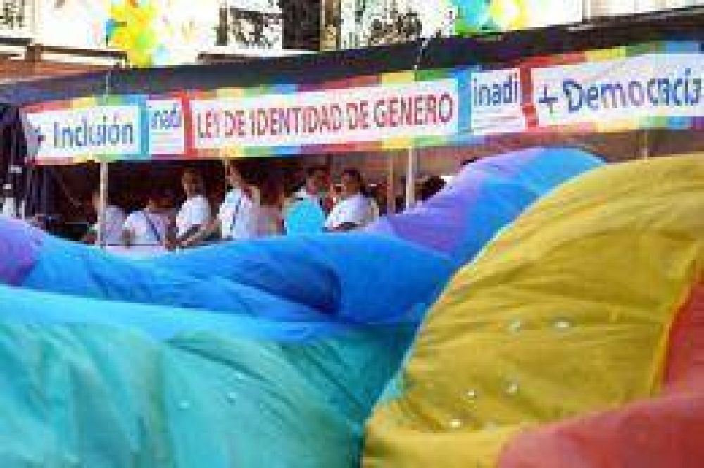 Inclusi�n laboral: una maestra trans obtuvo la titularidad en Entre R�os