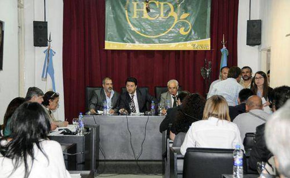 Efecto San Mart�n: a Giustozzi tambi�n se le fueron concejales