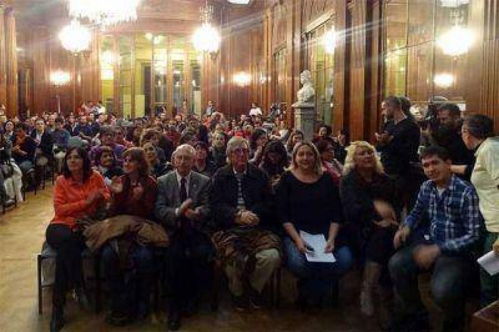 Celebraci�n por la Igualdad en la Legislatura porte�a, a tres a�os de la aprobaci�n del Matrimonio Igualitario