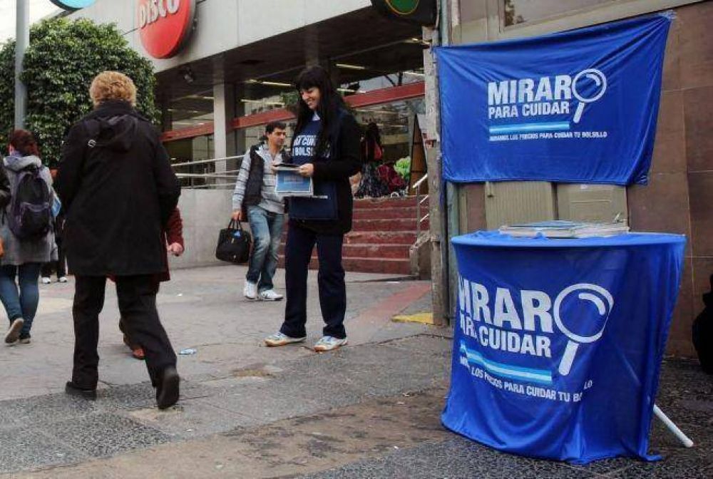 La C�mpora hace campa�a en Palermo