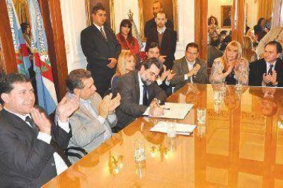 Provincia y Naci�n acordaron fortalecimiento del empleo