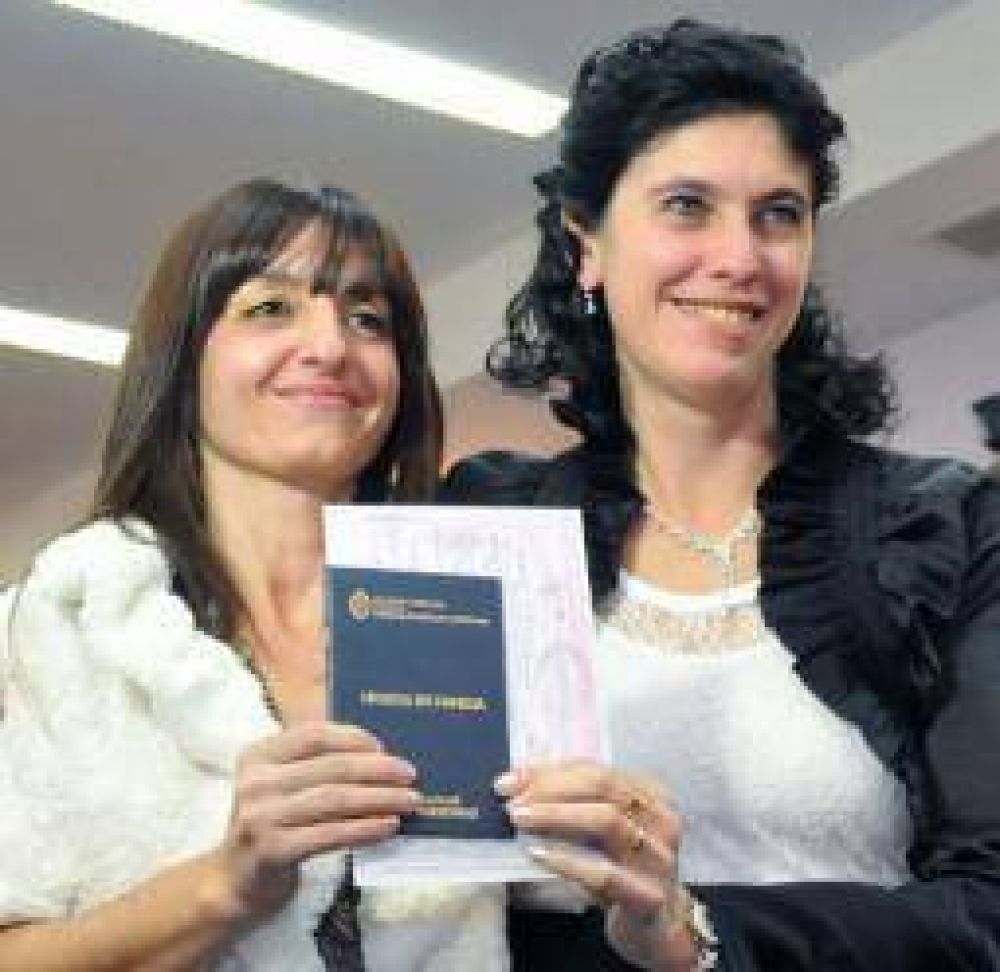 Ya hubo matrimonio igualitario para 37 parejas en territorio riojano