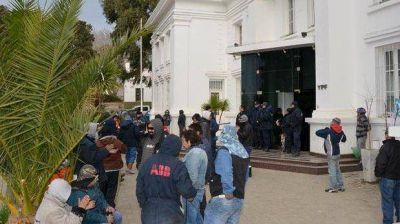 YPF incorporar� 300 obreros de la construcci�n