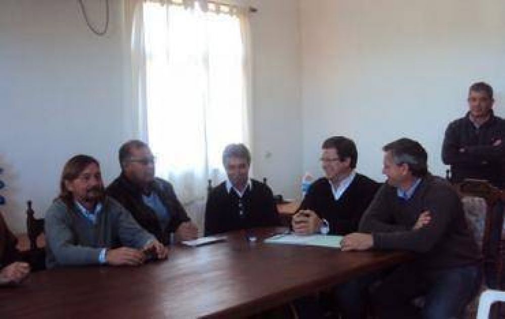 Centros de salud del Departamento firmaron convenios