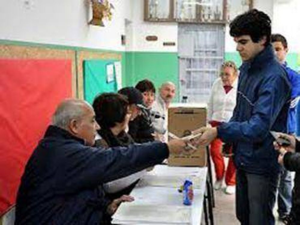 Miles de j�venes votar�n por primera vez en agosto en nuestra provincia