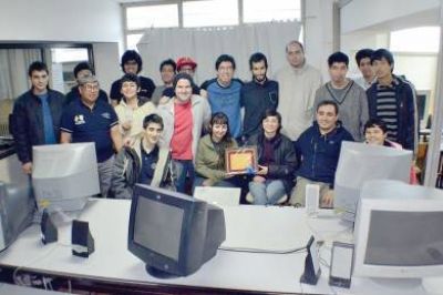 Fundaci�n Proyecto Puente: primera transmisi�n en vivo con m�s de 200 visitas