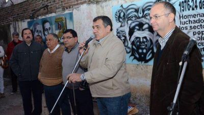�C�mo organiza el PJ Paran� la campa�a puerta a puerta?	 