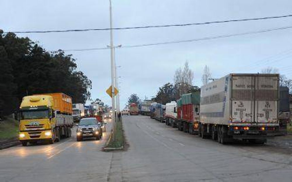 Reuni�n clave para levantar los piquetes en las rutas bonaerenses
