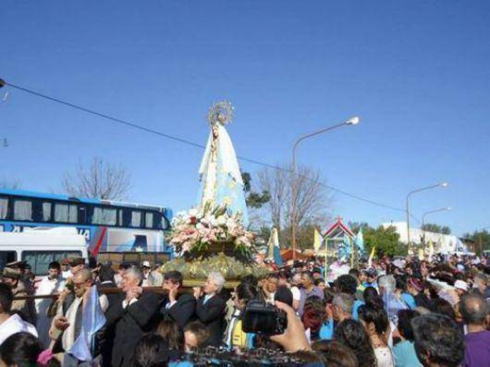Itat�, atestada de fieles por la fiesta de la coronaci�n