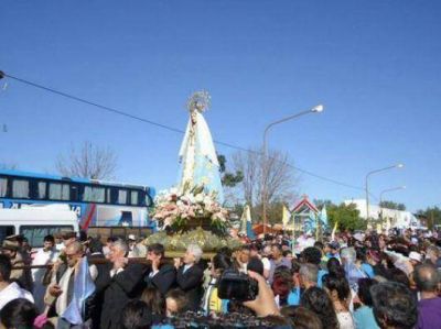 Itat�, atestada de fieles por la fiesta de la coronaci�n