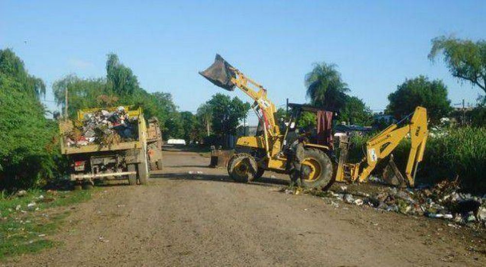 Intenso operativo de recuperacin de calles en Barranqueras