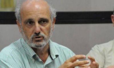 "Sancionar a un chico porque reparte preservativos es del medioevo�