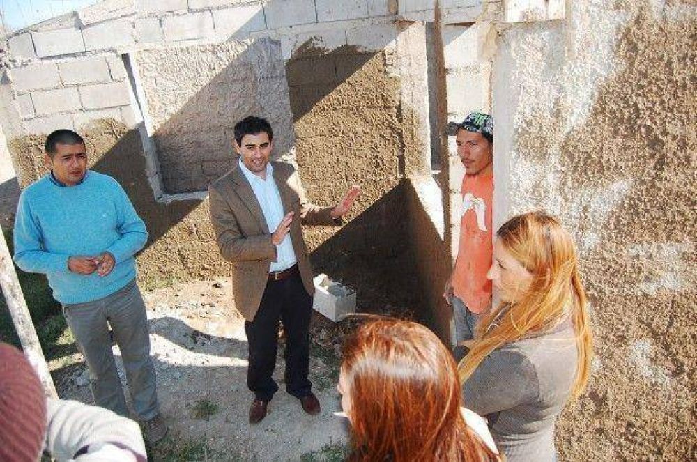 Entregar�n cinco viviendas en el interior