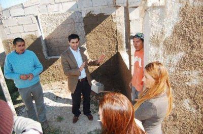 Entregar�n cinco viviendas en el interior