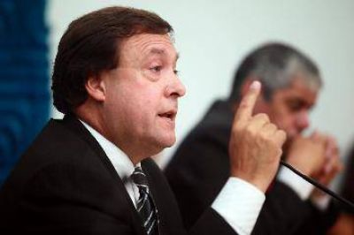 R�o Negro debe 25 millones por congelar ascensos